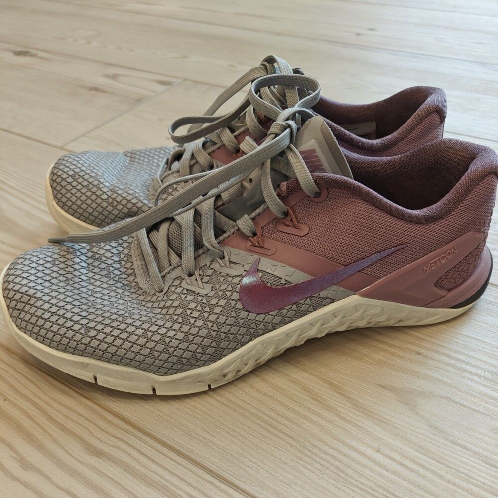 Nike Metcon 4 XD Grey True Berry Womens size 7.5